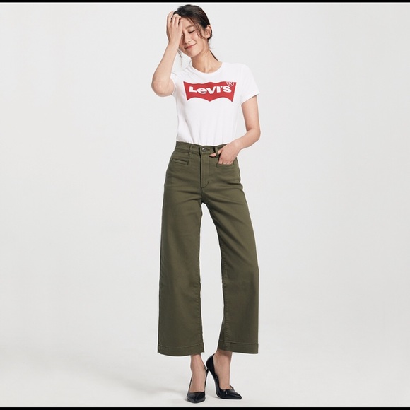 Levis Ribcage Wide Leg Cropped Womens 